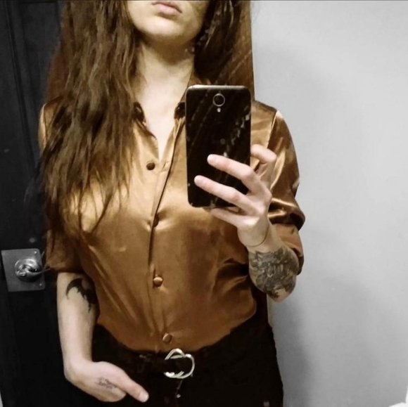 Vintage Gold Blouse - Picture 6 of 6